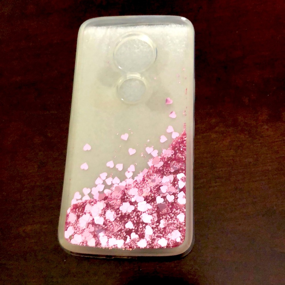 Leyi Rose Gold clear phone case with floating hearts/glitter
